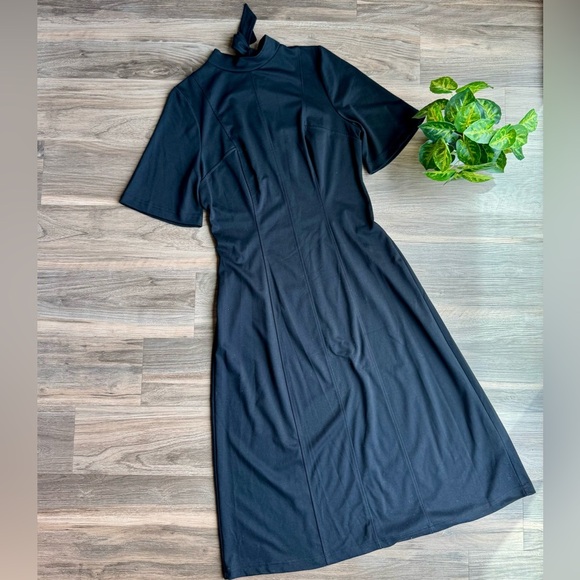NWT Who What Wear Black Mock Neck Short Sleeve Midi Dress – Size M - Picture 2 of 14